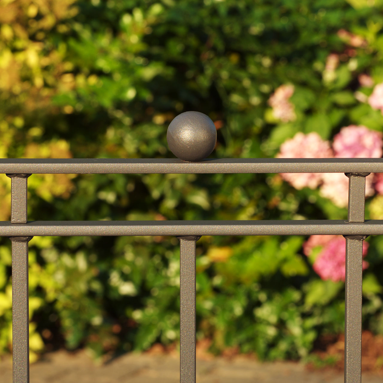 Zaunelement Metallzaun Gartenstraße Kugel H 90cm Zaunelement