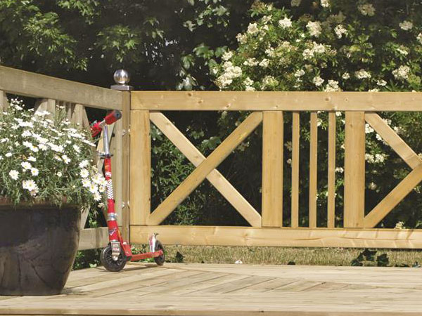 Garten Holzzaun kaufen - Slot schlichtes Kreuzmuster | Zaunmeister